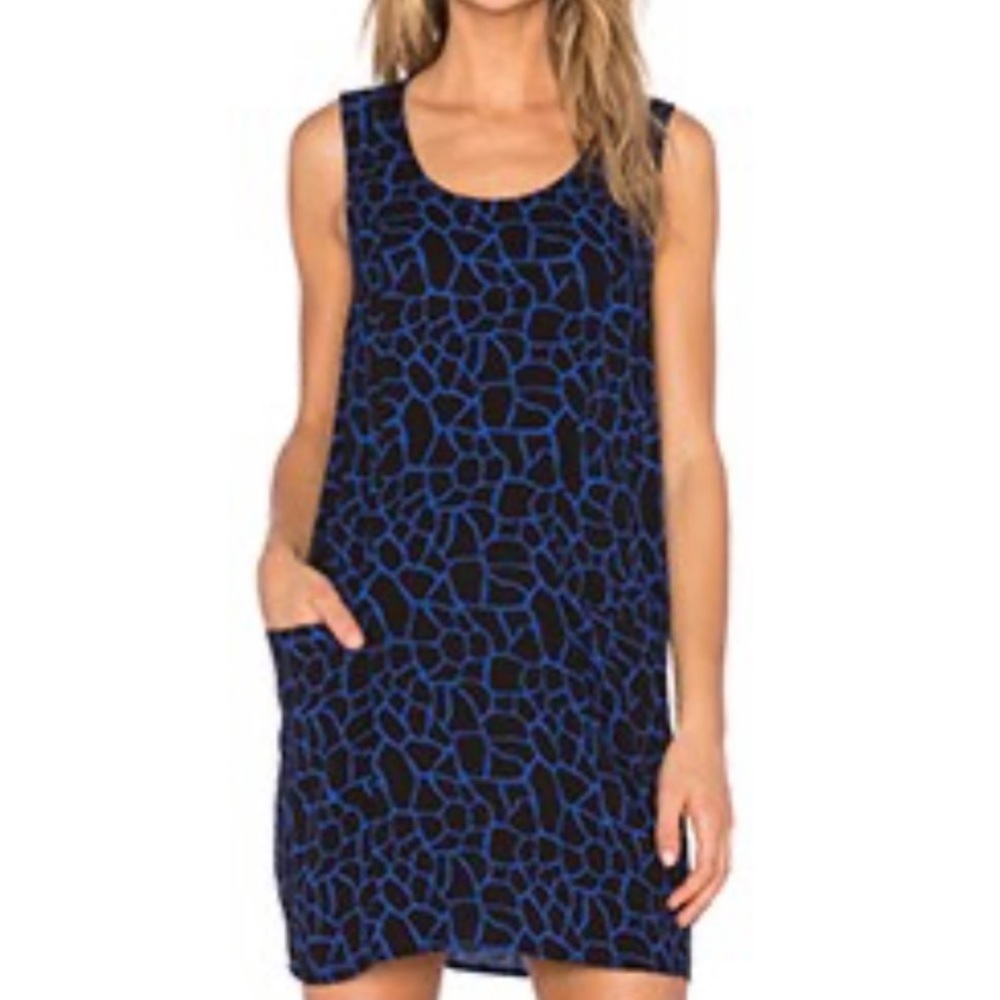 Bella Luxx Blue & Black Shift dress